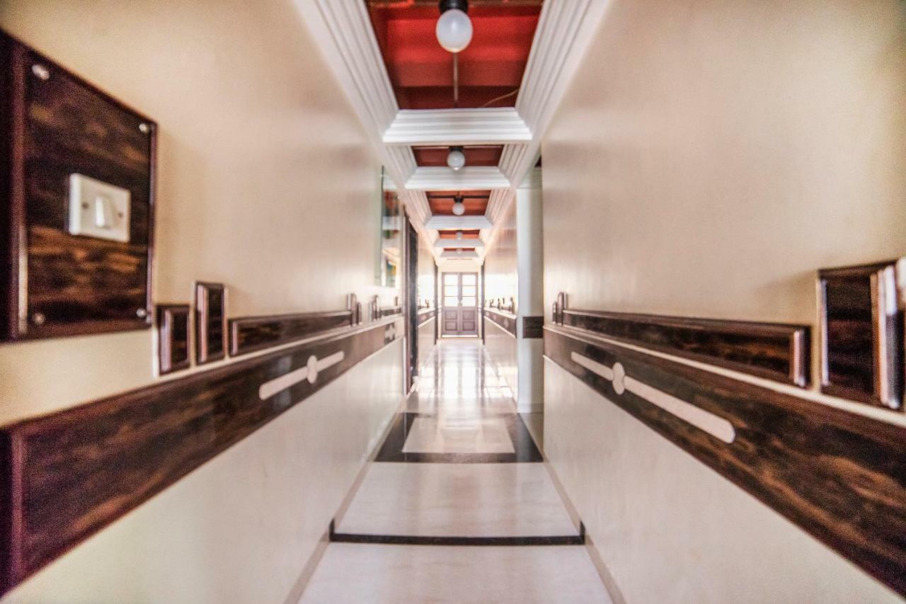 Fabhotel Santoor Geeta Bhawan Square Indore Ngoại thất bức ảnh